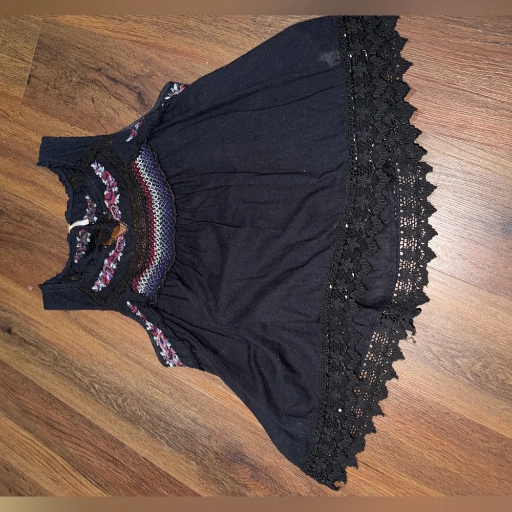 Free people boho cutout black embroidered top blouse black silver beading spring - Picture 5 of 10